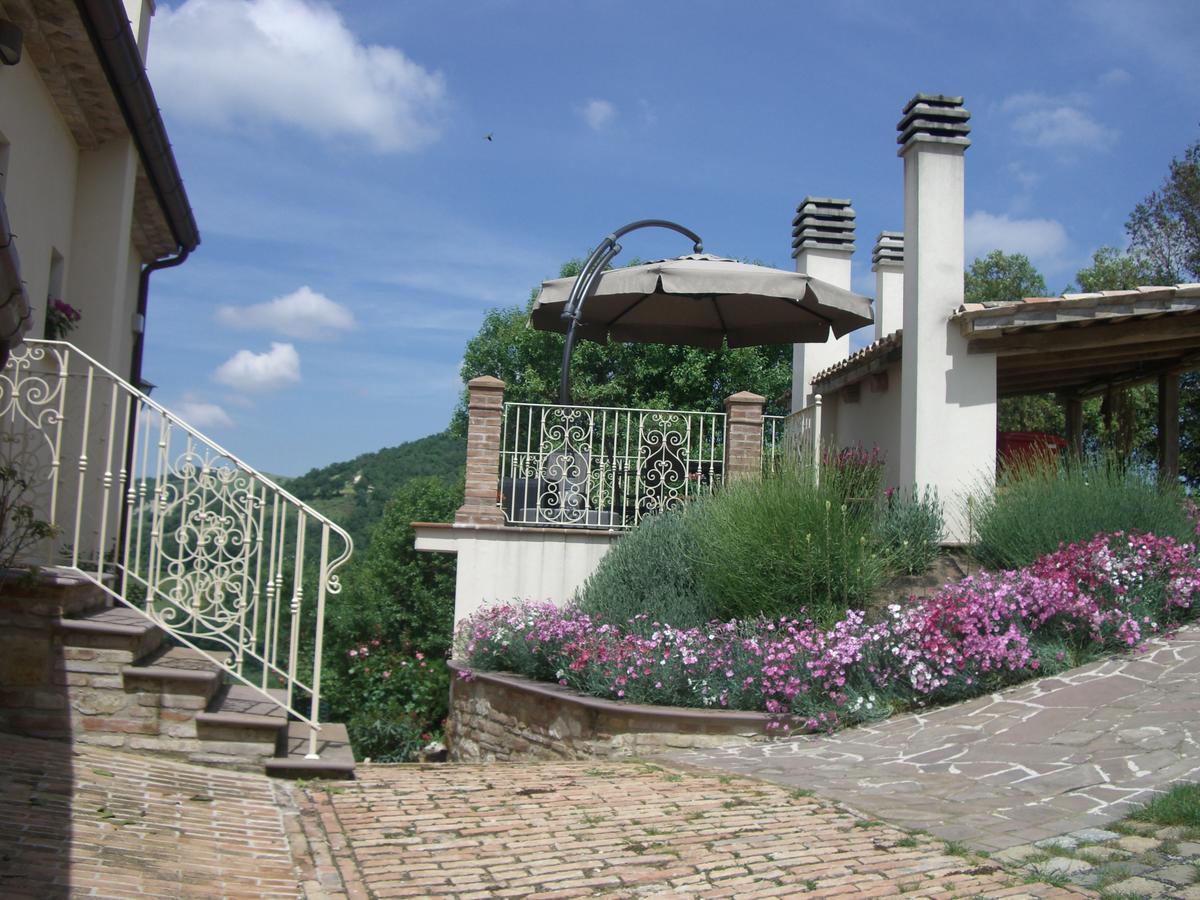 Agriturismo Pozzuolo Serrungarina Екстер'єр фото