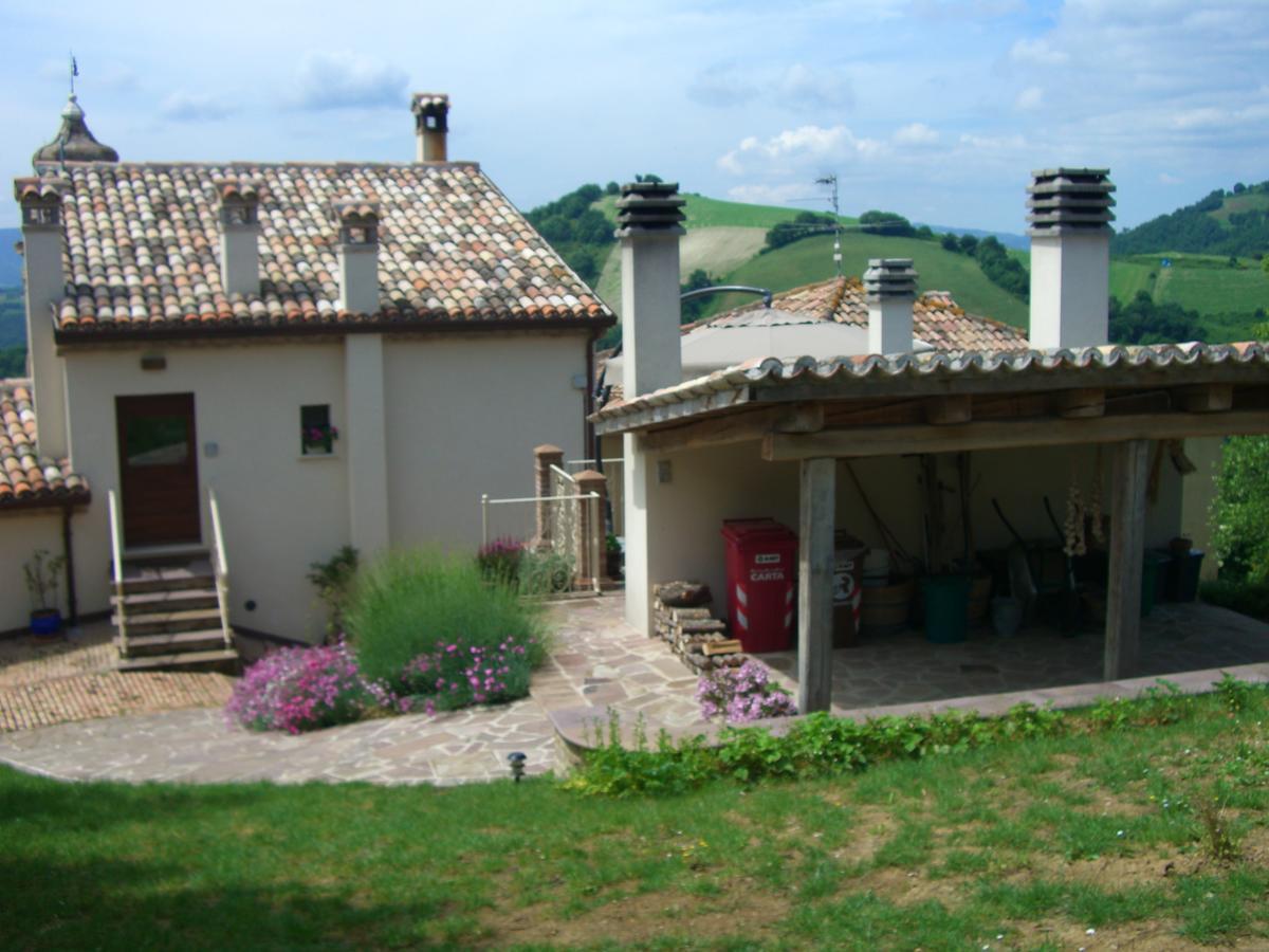 Agriturismo Pozzuolo Serrungarina Екстер'єр фото
