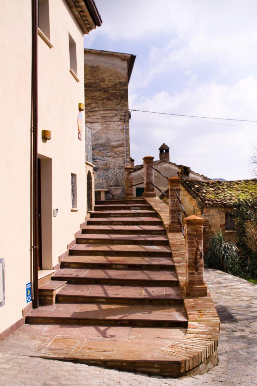 Agriturismo Pozzuolo Serrungarina Екстер'єр фото